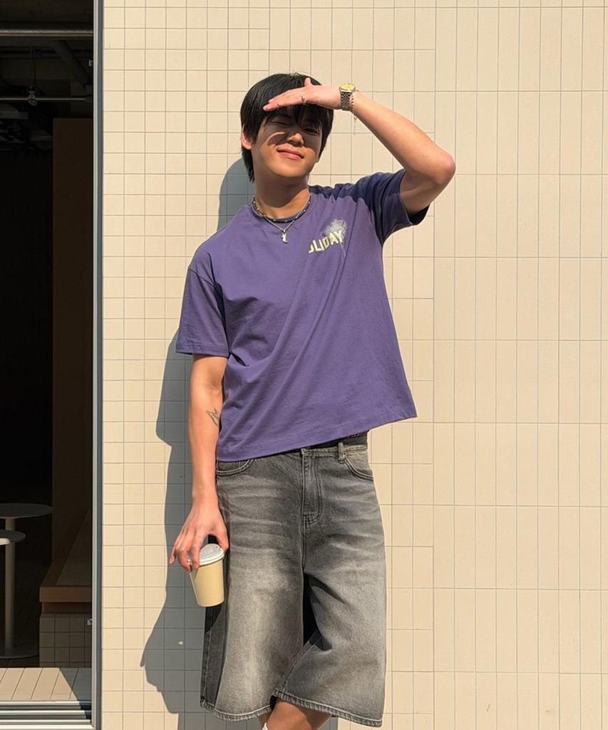 AMOU Holiday Half T-Shirts Purple