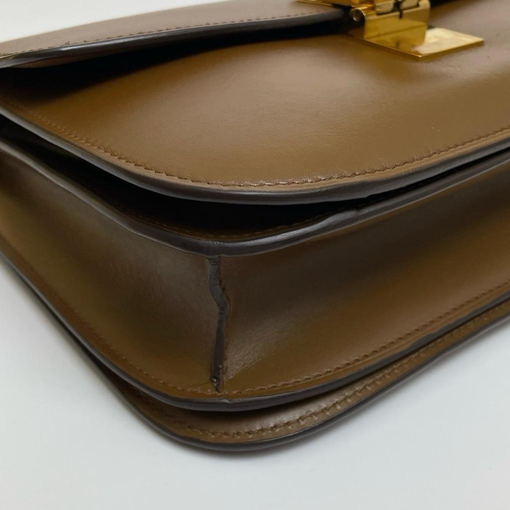 [Pre-Owned] Classic Box Gold Buckle Polished Calfskin Tofu Square Crossbody Shoulder Bag Medium - Excellent #UCVQ4E