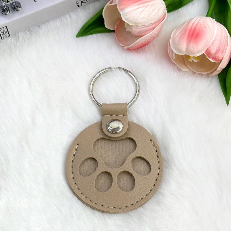 Leather Pet Hair Memorial Keychain Case: Cat & Dog Hair Keepsake Hanger