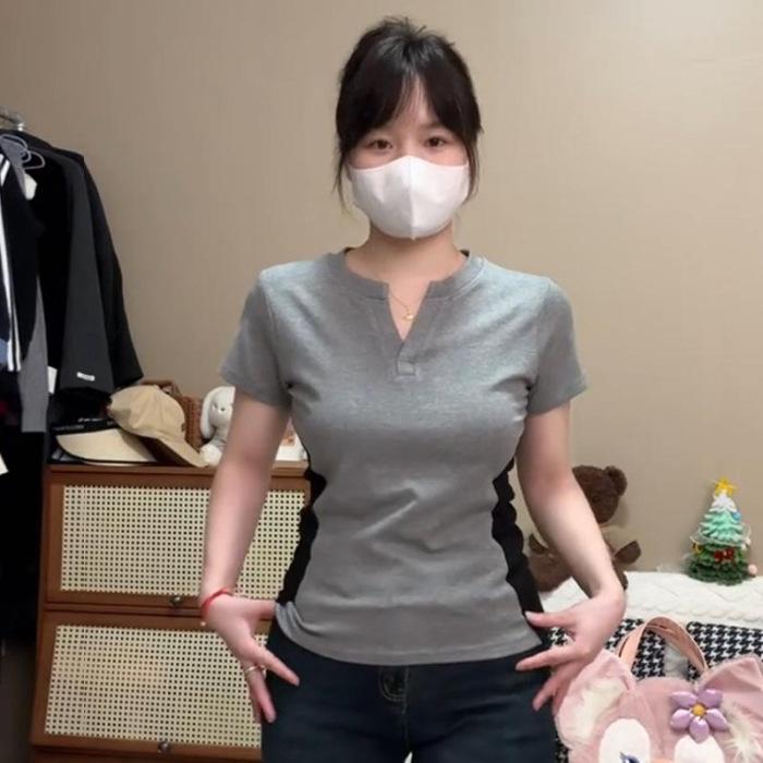 

Американская ретро футболка с коротким рукавом контрастного цвета женская летняя новая с V-образным вырезом приталенного и тонкого дизайна универсальный базовый топ S серый