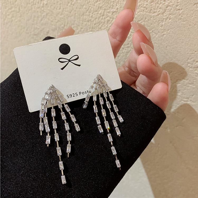 Light Luxury Cold Wind 111 Silver Needle Long Fringed Zircon Earrings, Temperament Design Fireworks Earrings Earrings