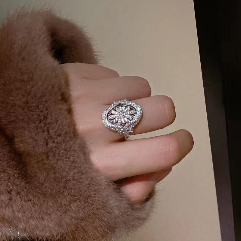 Huitan Elegant Hollow Out Design Women Ring Inlaid Full Shining CZ Fashion Finger Accessories for Wedding Daily Charming Jewelry