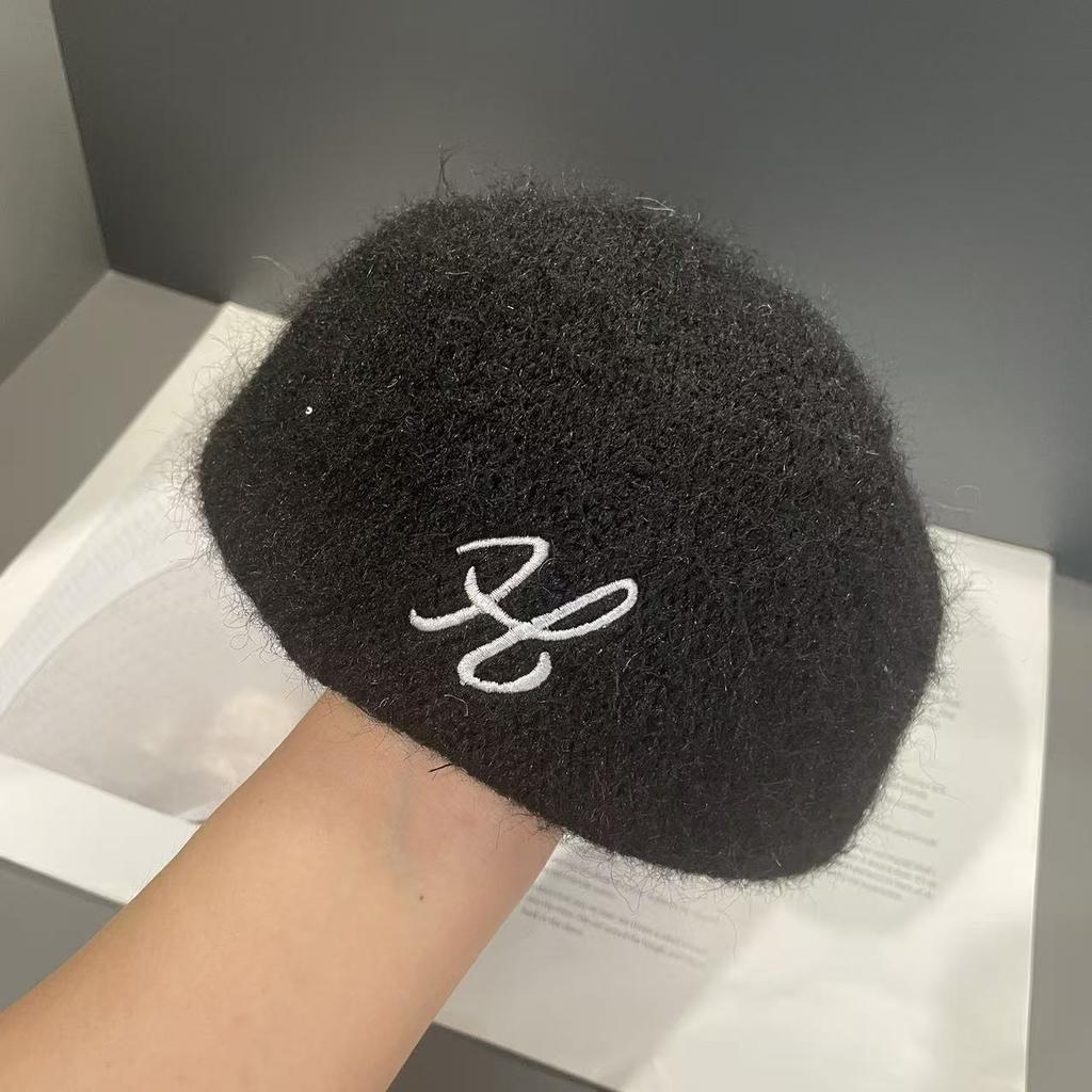 Autumn and Winter New English Letter Beret Hat for Women Casual Warm Woolen Hat with Temperament and Face Little Painter Hat