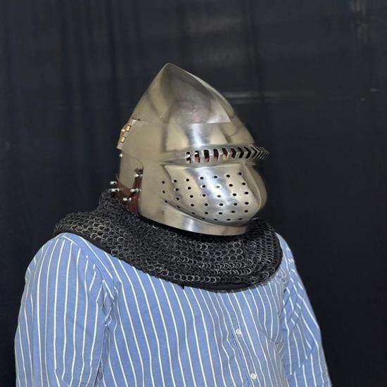 Medieval Helm with Chainmail Aventail 18 Gauge Steel Knight Armor LARP Costume Gift