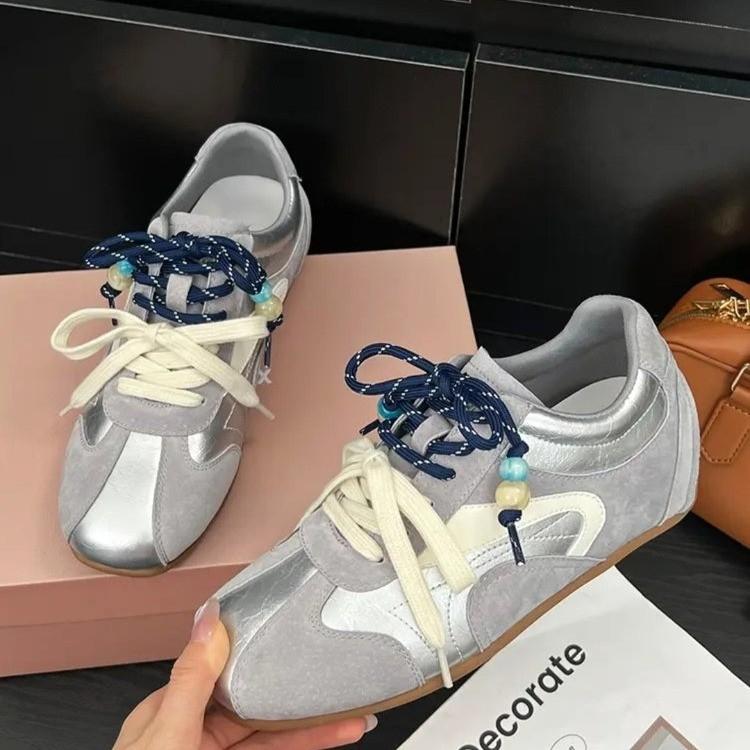 

Inner height-increasing moral training shoes for women s 2025 autumn new high-end pair of shoelaces, beaded shoes, soft soles, lightweight college st 35