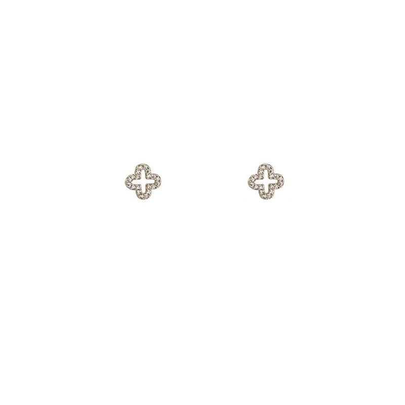 Sleep-friendly Four-Leaf Clover Stud Earrings for Women - Simple, Small, Comfortable Ear Jewelry