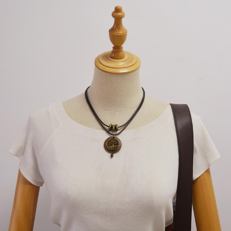 Brown Wooden Choker Chunky Pendant Necklaces for Women