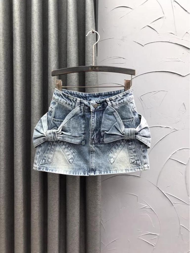 Maßgeschneiderter blauer Jeans-Minirock mit Schleife - Damen High-Waist A-Linie Bodycon für die Herbstmode