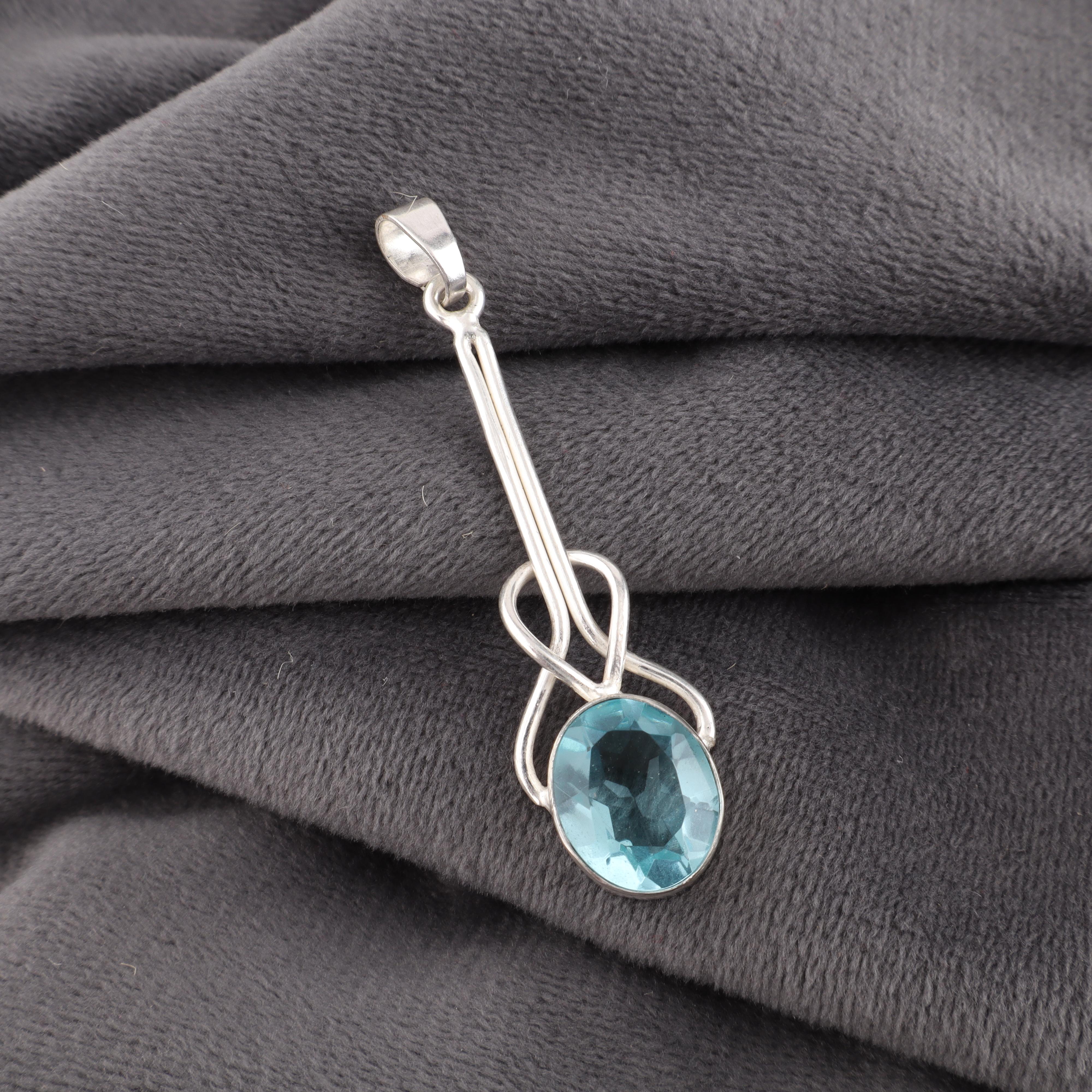 

Подвеска с драгоценным камнем Голубой Топаз, Роскошные украшения ручной работы, Авторские украшения из серебра 925 пробы, Подвеска для свадебного подарка 1.79 Inches синий