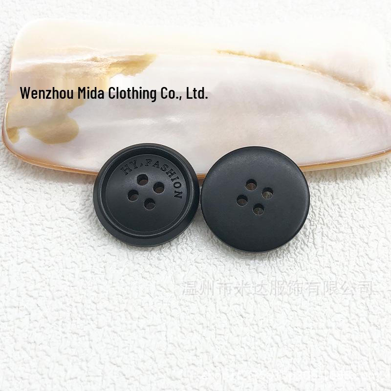 

Цветные матовые пуговицы из смолы с четырьмя отверстиями для мужских и женских тренчей, пальто и костюмов
