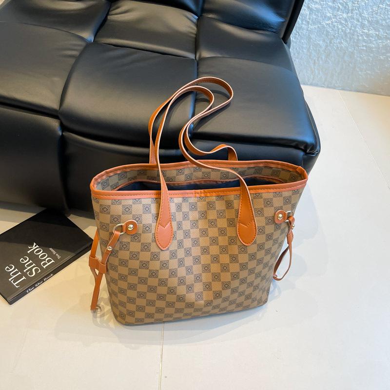 Vintage High Aesthetic Tote Bag New Large Capacity Printed Shoulder Handbag Retro Casual Faux Leather Commuter Purse