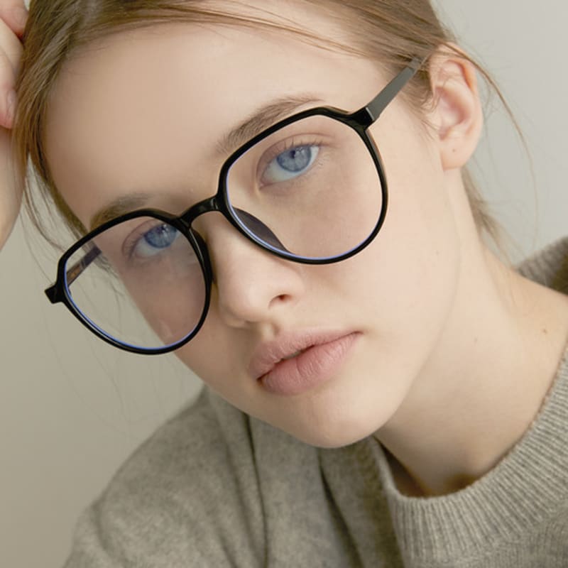 

One Brilliant [Blue Light Blocking Lenses] Richard-OB242-Black FREE