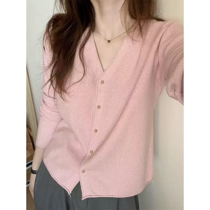 

V-neck new knitted cardigan gentle solid color age-reducing thin sweater jacket loose long-sleeved top One size рожевий