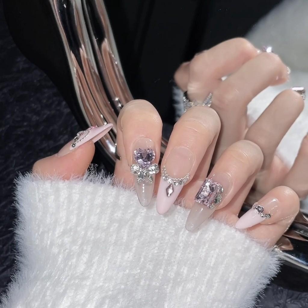 100% HANDMADE Almond Stiletto Fake Nail Art Love Bubble French Angel Wedding Dress Alloy Chain Phototherapy Nails Reusable and Removable Nails