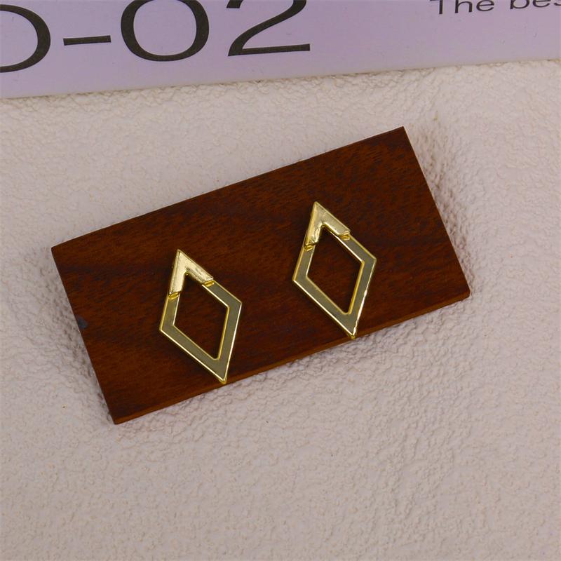 Simple Geometric Rhombus Hollow Line Creative Stud Earrings for Women Personality Temperament Minimalist Jewelry
