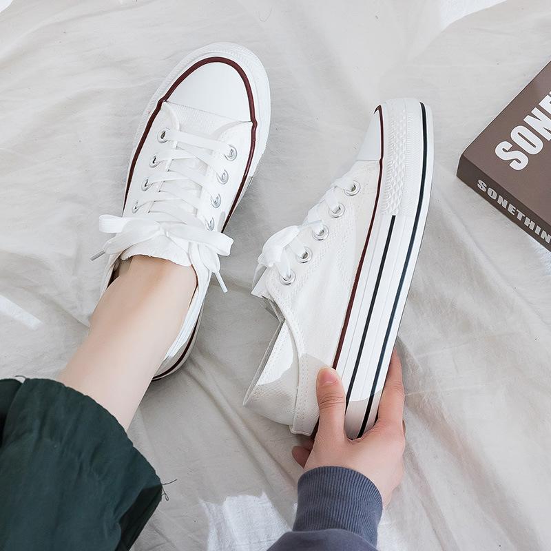 

Two thick-soled canvas shoes for women in the spring of 2021, the new Korean version of the versatile half-drag trend, one pedal, little white shoes, 35