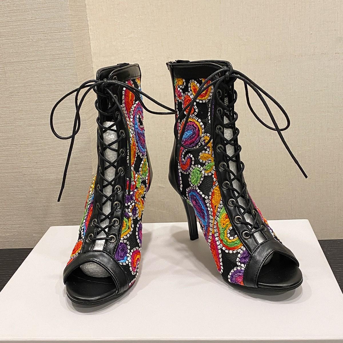 

2025 внешняя торговля новый европейский и американский стиль змеиный принт леопардовый принт с открытым носком шнуровка спереди боковая молния тонкий каблук высокий каблук сандалии женские 43 чёрный