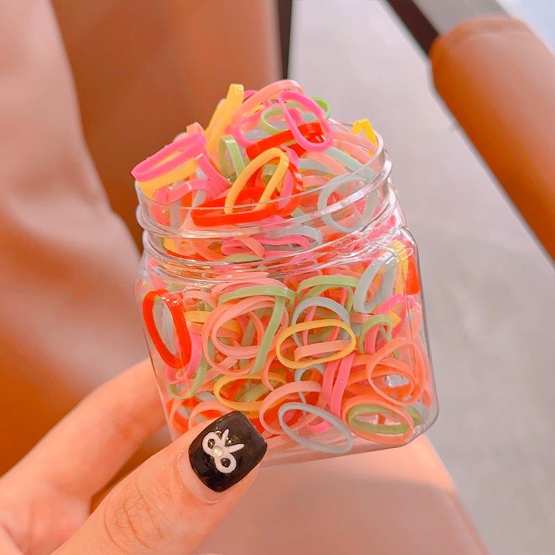 Jarred Rubber Hair Bands: No-Damage, Strong, and Unbreakable Hair Ties