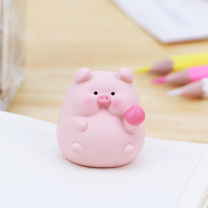 Adorable Mini Piggy Ornament: Cute Resin Figurine for Car Dashboard or Computer Screen Decor