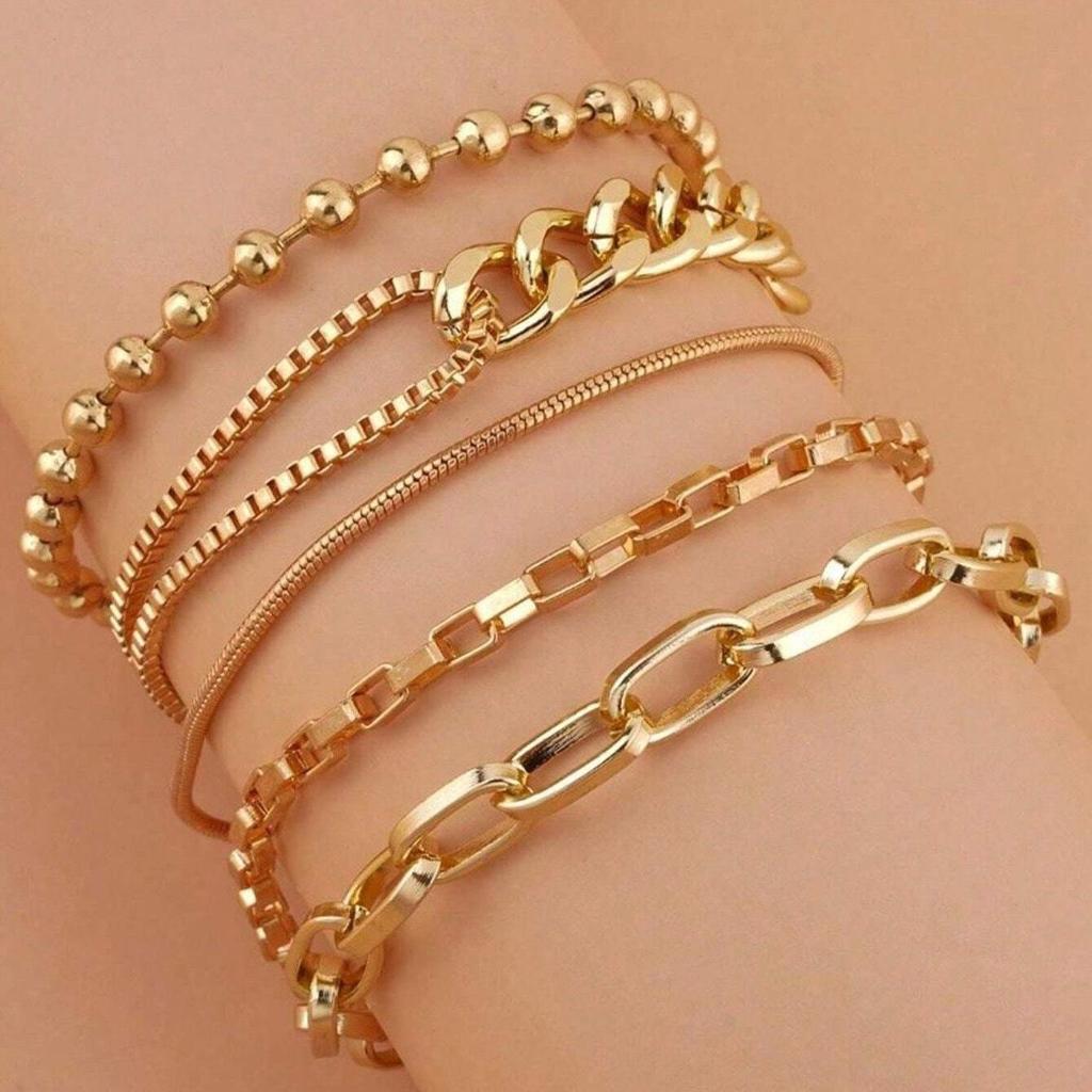 Minimalist Women's Multilayer Alloy Bracelet Set - 10-Piece Cuban Chain Style.