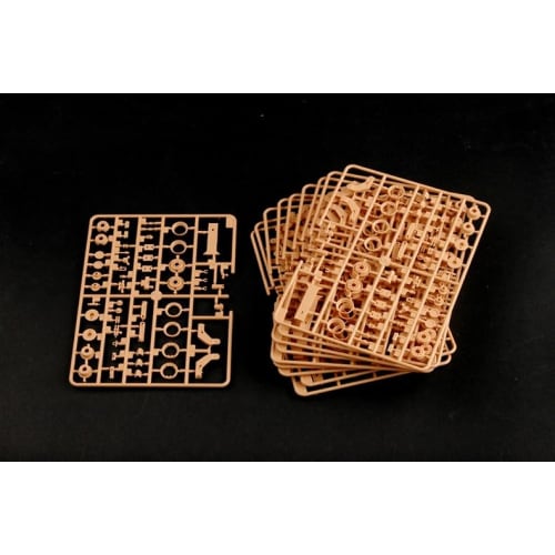 Hobby Boss 1/35 scale US Army M1070/M1000 Heavy Equipment Transporter Plastic Model