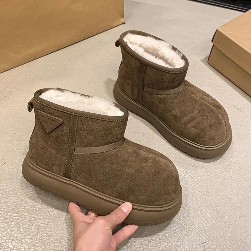 

Модные Новые Женские Зимние Ботинки на Толстой Подошве Капибара Снежные Ботинки Хаки Кожа Однотонные Плюшевые Ботинки Хлебцы Обувь на Платформе 35