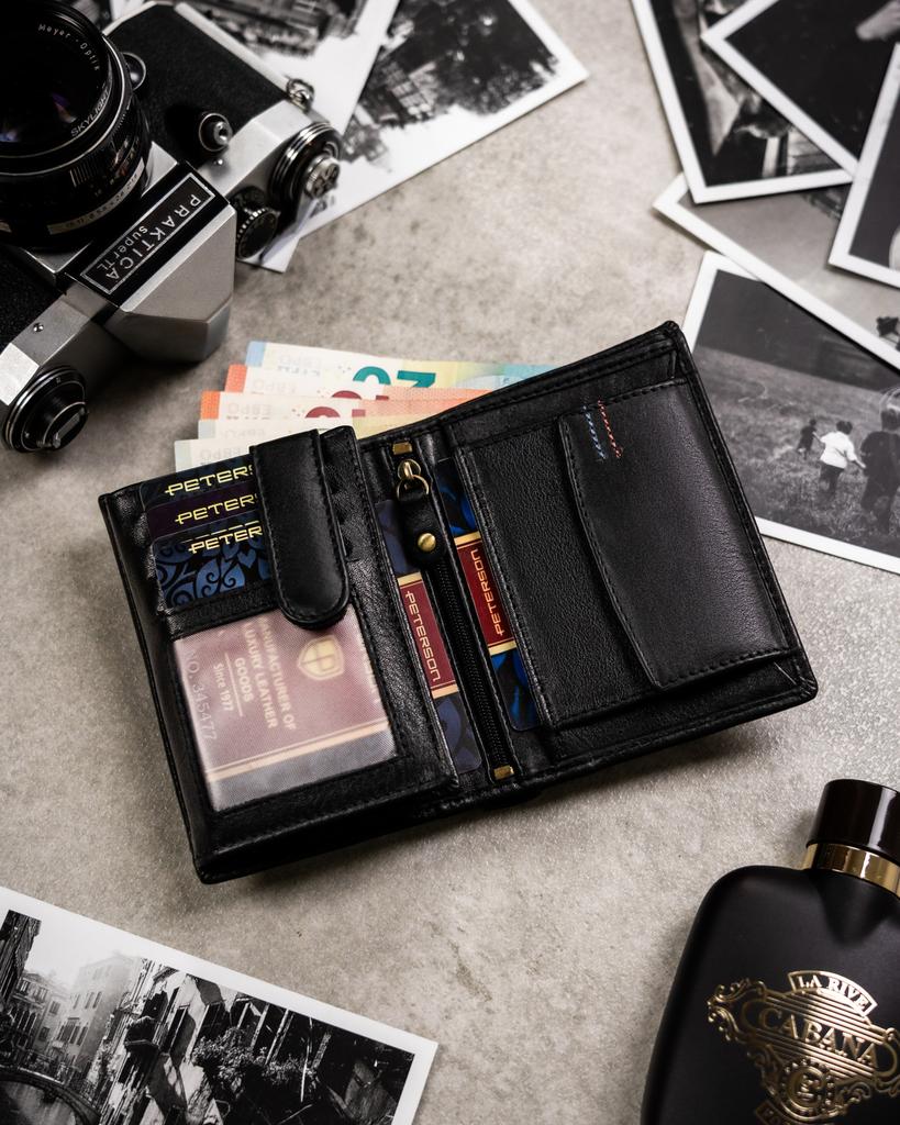 Gift set: leather wallet without clasp and key ring - Peterson