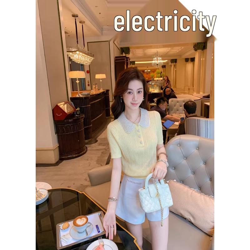 

Elegant Rhinestone Collar Knitted Short Sleeve Top L