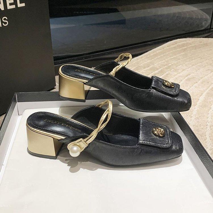 

New Chinese style bag head half slippers women s summer wear fashion 2025 new French premium cool slippers 35