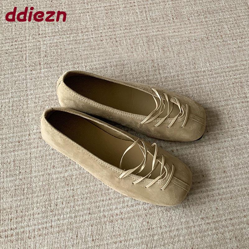 Fashion Fashion Shallow Ladies Flats Slip On Shoes Female Height Increasing Footwear Square Toe Women Flats With Shoes New