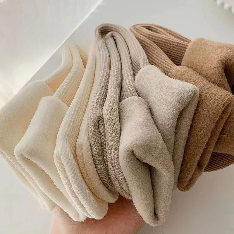 Women's Snow Socks, Mid-calf Fleece and Thickened Warm Sleeping Floor Stockings, Winter Women's Socks
