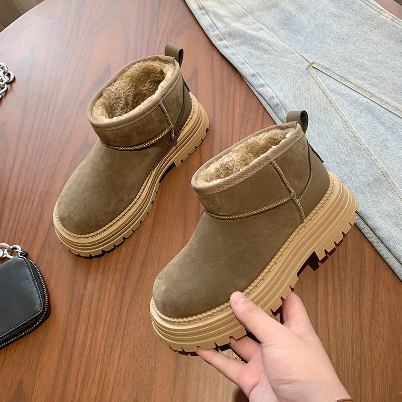 CRLAYDK Classic Womens Warm Fur Lined Comfortable Winter Snow Boots Suede Outdoor Walking Platform Shoes for Ladies Botas