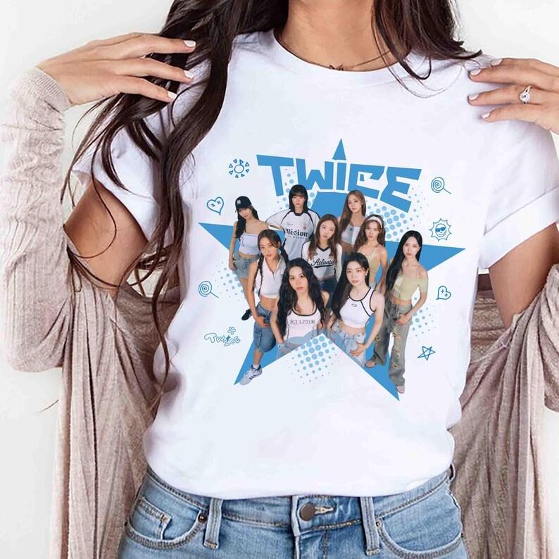 Винтажная футболка Twice с музыкального тура, Футболка Twice This Is for, Четыре футболки Twice, Футболка Twice World Tour Kpop, Ретро футболка Twice This Is for 4XL