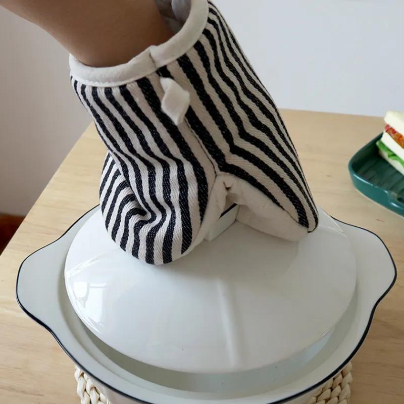 Insulated Gloves Micro Duckbill Shaped Striped Stove Gloves Household Kitchen Baking Tools Anti Scald Oven Gloves YLE281