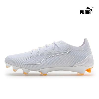 Spezielle Sportschuhe – Fußballschuhe
