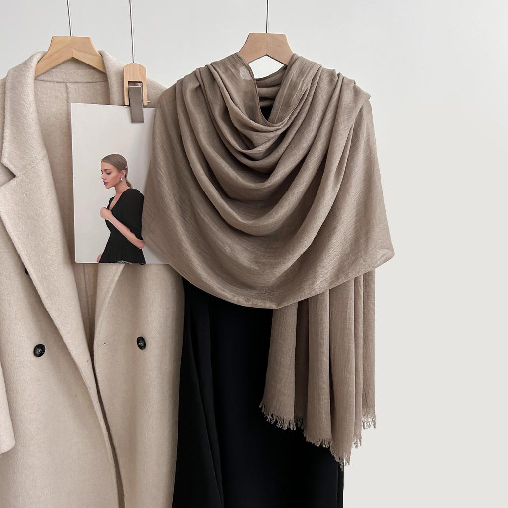 Artistic Cotton and Linen Scarf - Solid Color, Japanese & Korean Style, Women's Shawl for Air-Conditioned Rooms, Outerwear, Sun Protection
