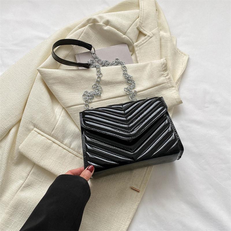 

Trendy Minimalist Shoulder Bag With Magnetic Closure Small Square Design For Everyday Use чёрный