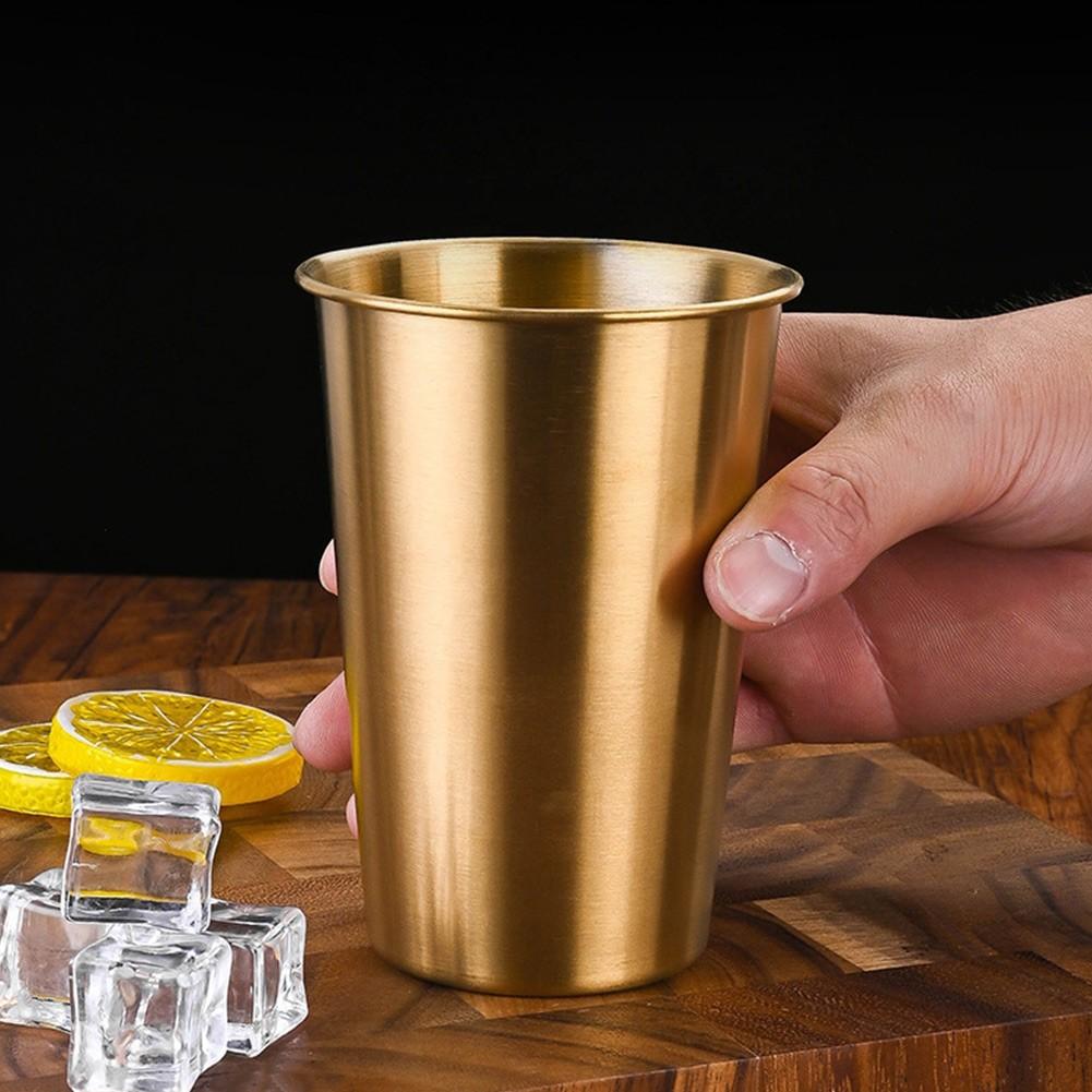 Verzichten Sie auf Einwegbecher und entscheiden Sie sich für diese Becher aus Edelstahl (93 Zeichen)