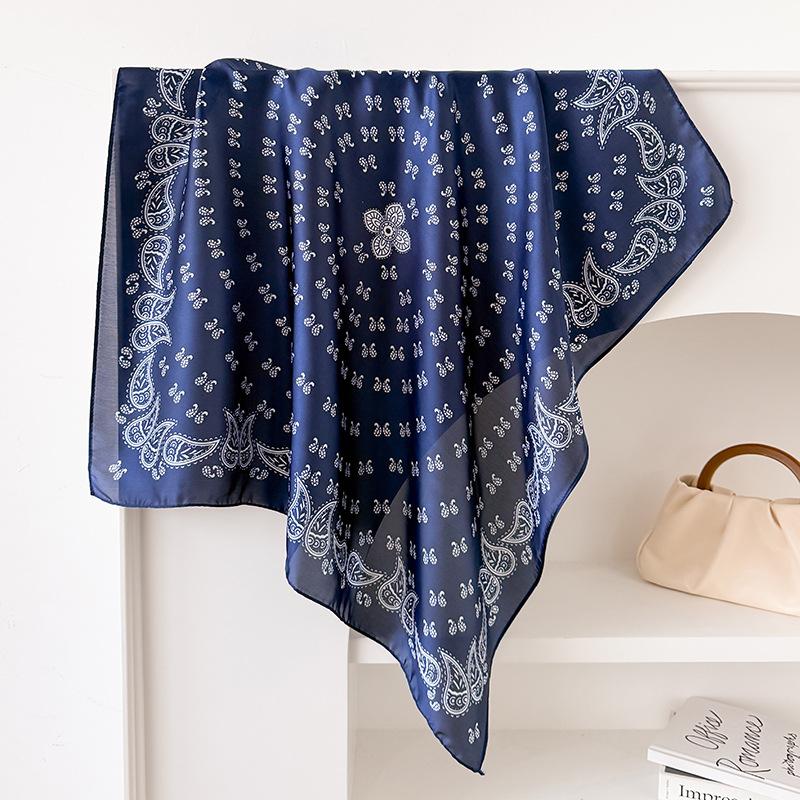 2025 New Summer Women 70cm Small Square Scarf Printed Imitation Silk Scarf Fashion Headscarf Female Bandana Scarves Wrap Foulard