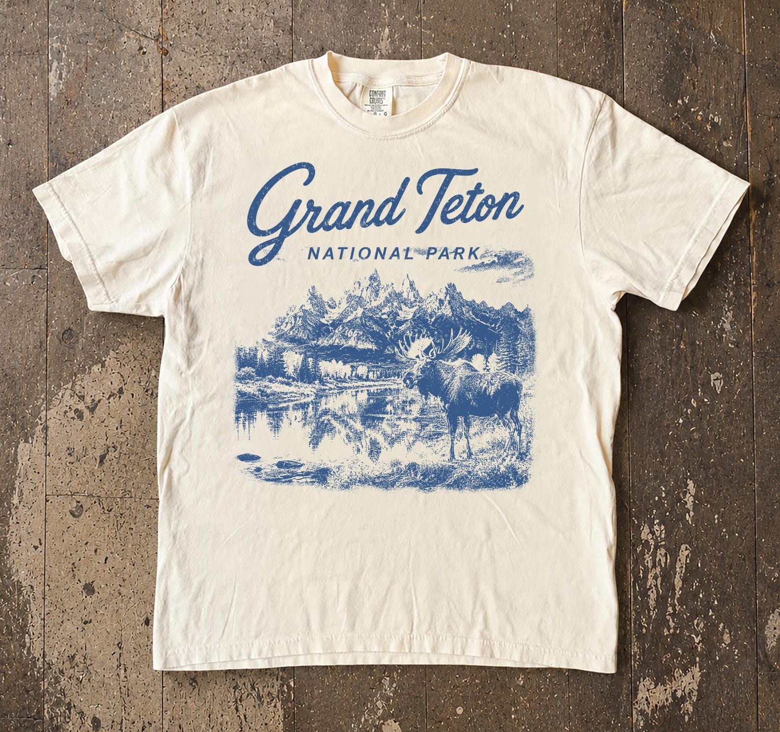Grand Teton National Park Retro Mountains T-Shirt, Comfort Colors Hiking Tee S