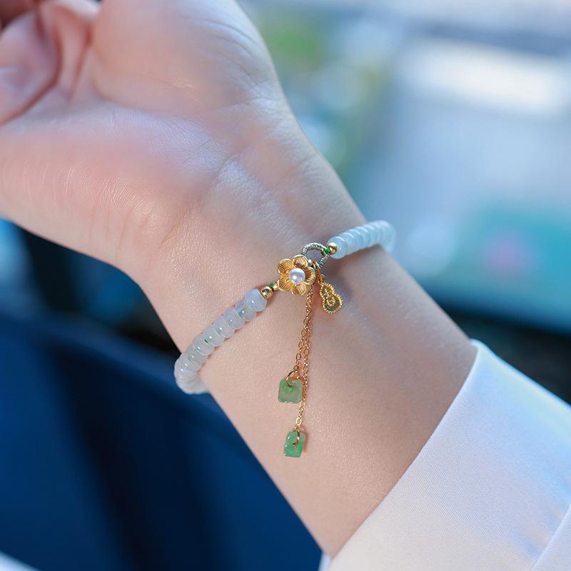 Genuine Burmese Jade Abacus Bead Bracelet in Chinese Style with Gourd Design