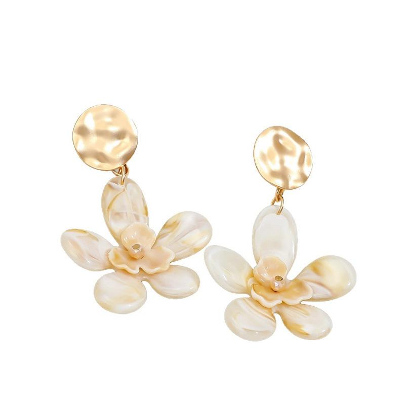 Accessories Vintage French Romance Pearl Earrings Women's Fashion Niche Premium Flower Stud Earrings