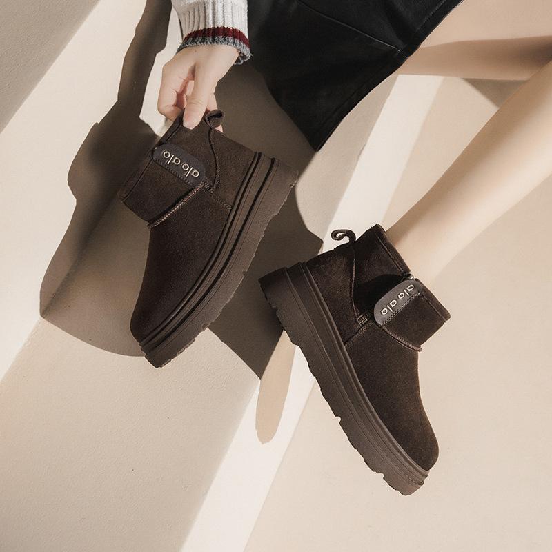 Snow Boots Women's Winter 2025 New Velvet Thickened Outdoor Thick-soled Leather Heightened and Warm Northeast Cotton Shoes Women's