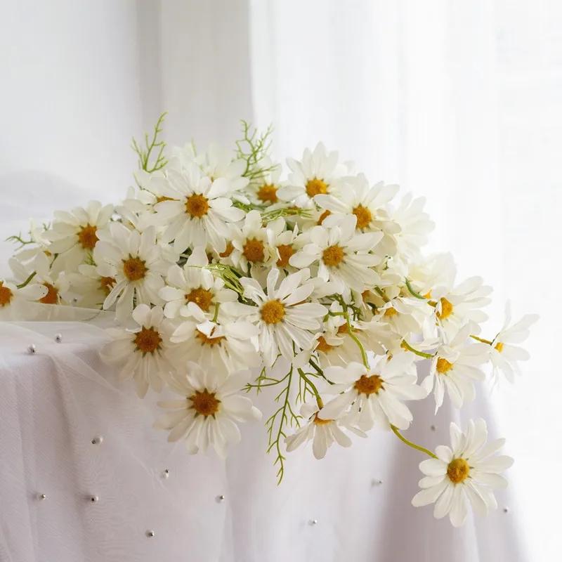 5 Heads Artificial Flower Chamomile Simulation Small Daisy Wedding Home Festival Vase DIY Photography Decoration Prop Table Yard