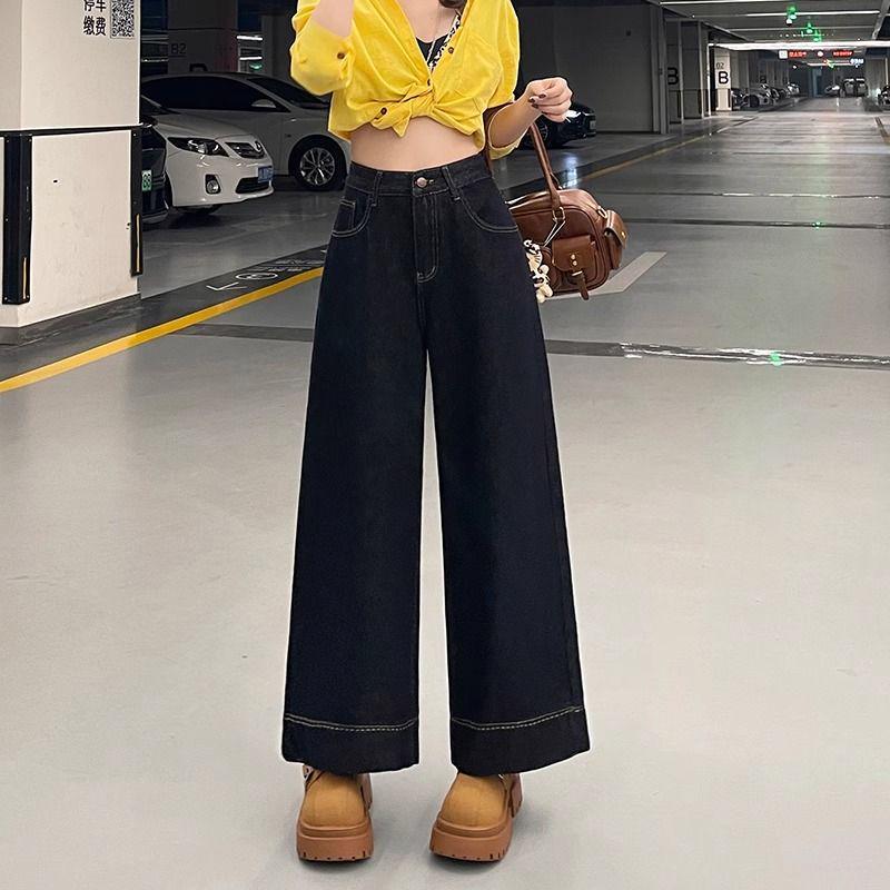 

Women s Denim Blue High-Waisted Wide-Leg Cropped Jeans - Spring/Summer 2026 Collection S (85-100 lbs)