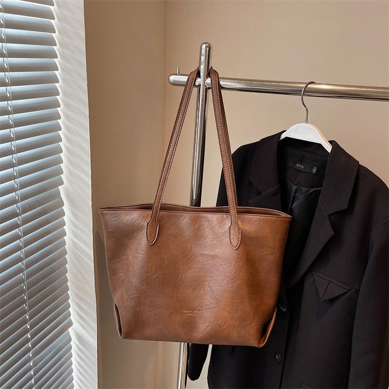 Large-capacity Bag Women's Autumn and Winter New Simple and Fashionable Shoulder Bag Commuter Tote Bag