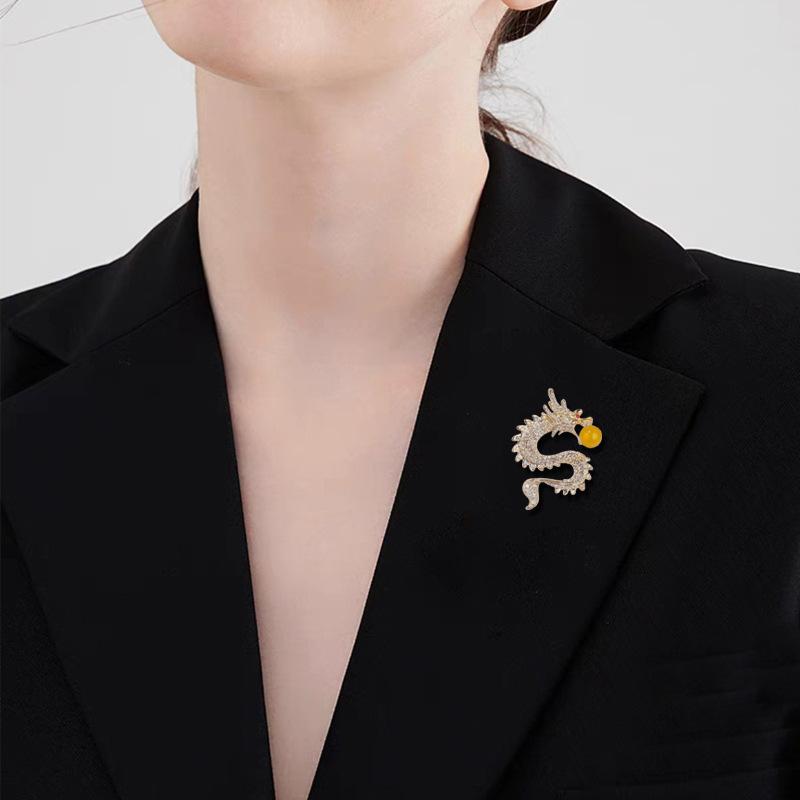 Chinese-style Zodiac Dragon Brooch, Light Luxury, Niche and High-end Design Sense, Brooch for Men and Women