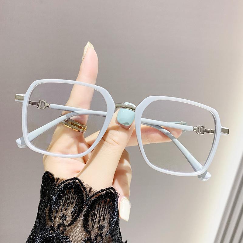Trendy Large-Frame Square Glasses for Presbyopia with Prescription Options