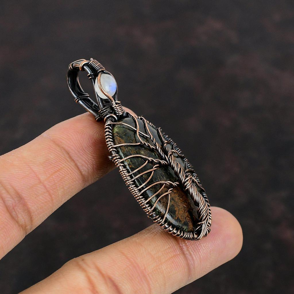 Pendant Arborele Vieții cu Granat Spessartină în Calcar, înfășurat cu sârmă de cupru, Pandantiv cu Piatră Prețioasă, Pandantiv cu Piatră de Lună Curcubeu, Bijuterii din Cupru Lucrate Manual