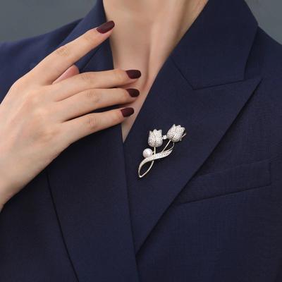 Pearl Tulip Small Western-Style Ornaments Single-Stitch Brooch Mourning Brooch For Women